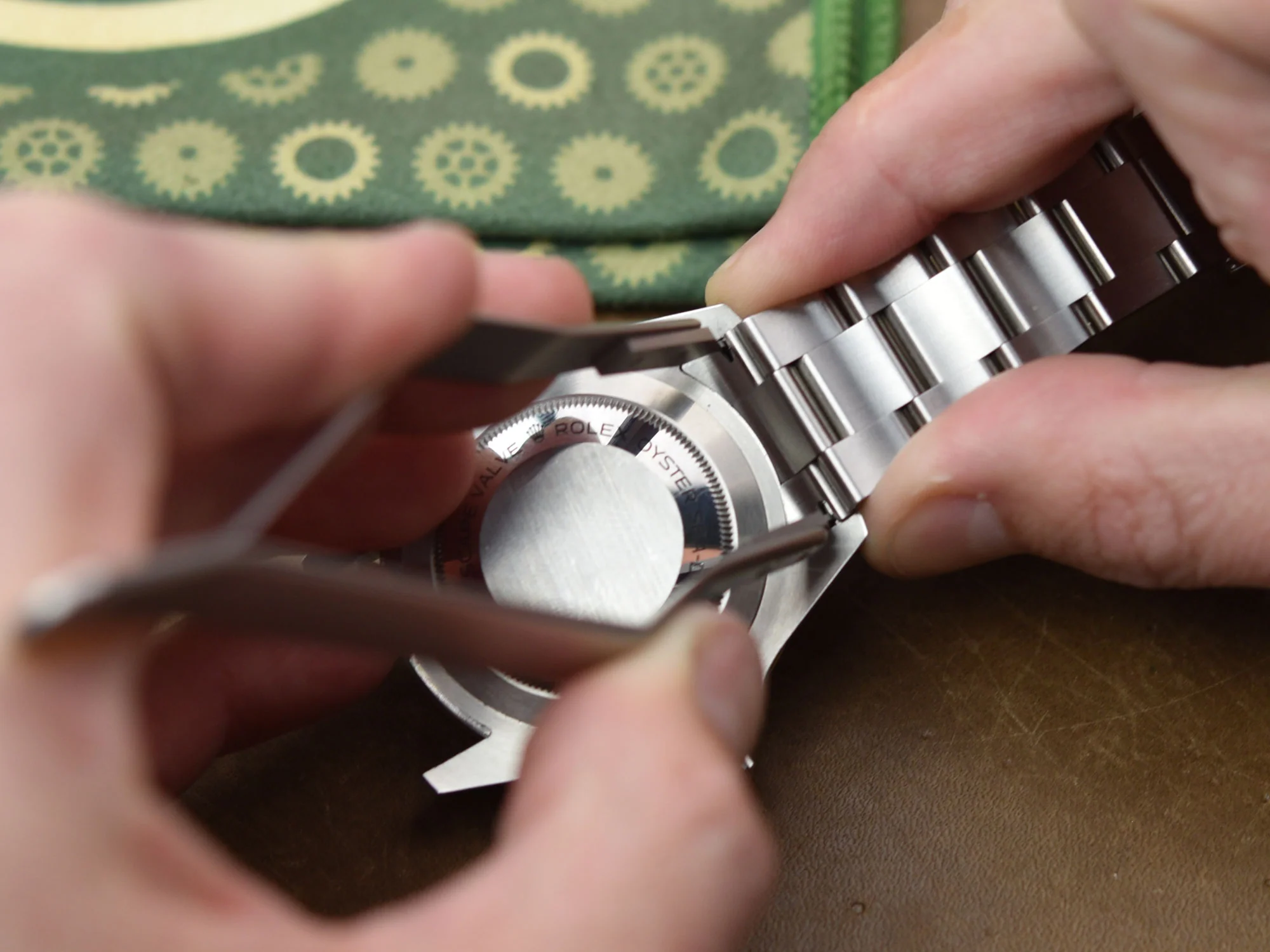 Everest Spring Bar Tweezers and Screwdriver for Jubilee and Tudor Bracelet - Image 3